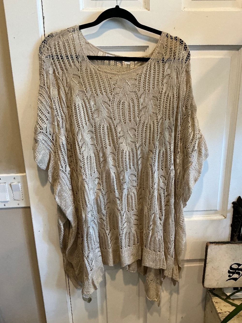 New York and Company open wrap or poncho! Size large/xlarge